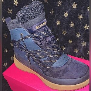 Black/tan Columbia winter boots